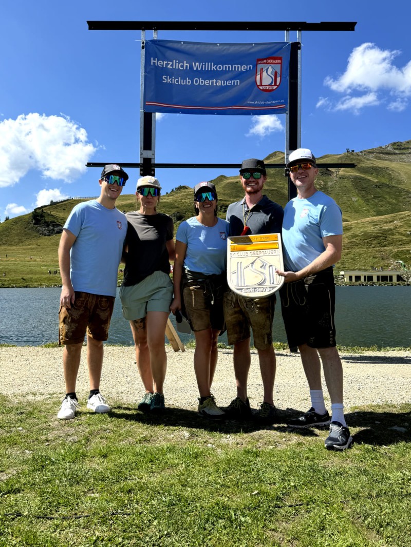 Gemeinsam Spaß haben beim Bergfest im Sommer